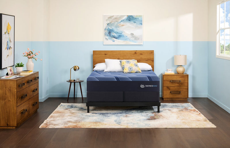 Ensemble matelas luxueux ferme à plateau régulier NXG1200 iSeries de Serta pour très grand lit
