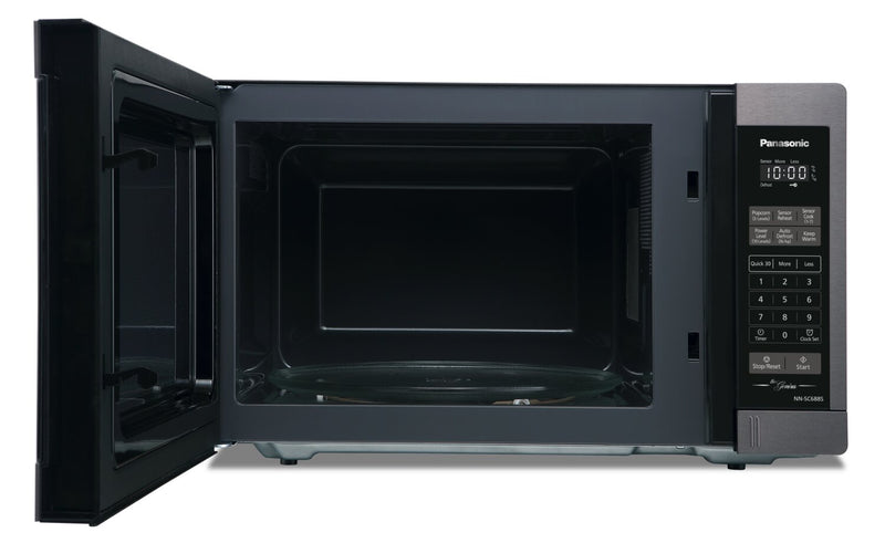 Four à micro-ondes de comptoir Panasonic de 1,3 pi3 avec technologie InverterMD - NNSC688SC