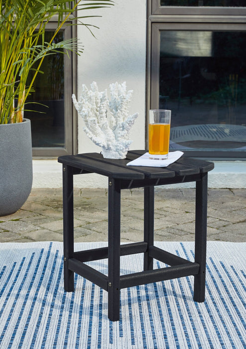 Table de bout Bask 15 po (L) pour la terrasse à l’extérieur, plastique haute densité, résistant aux rayons UV et aux intempéries - noire