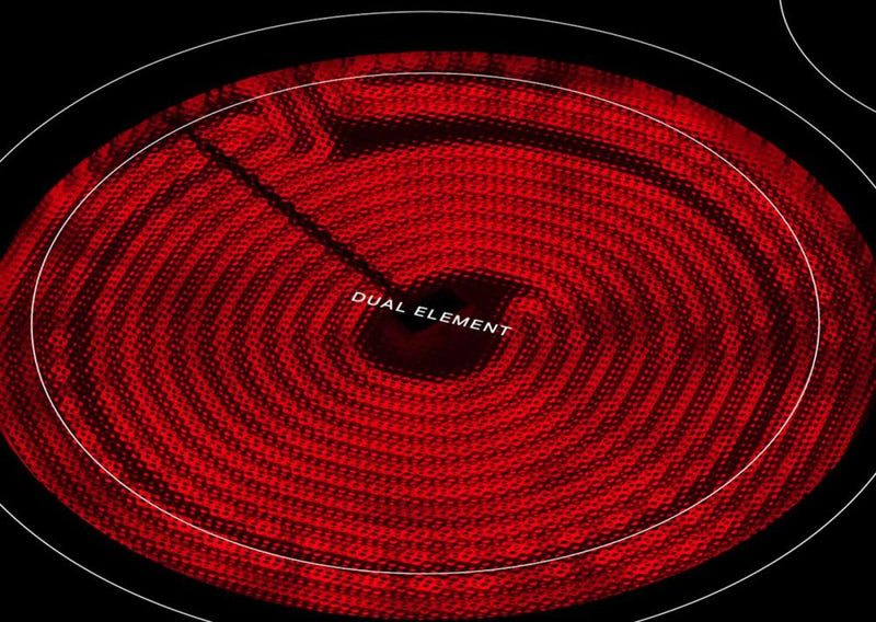 Cuisinière électrique Whirlpool de 5,3 pi3 avec cuisson à air - noire - YWFES4530SB