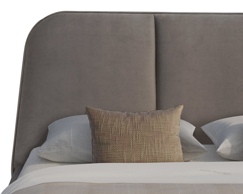Lit plateforme rembourré Mave en tissu de velours gris - format grand lit