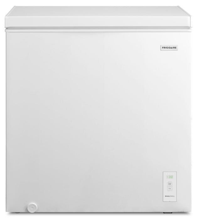 Congélateur coffre convertible en réfrigérateur Frigidaire de 7 pi3 qui convient à une installation dans un garage - FFCS0762AW