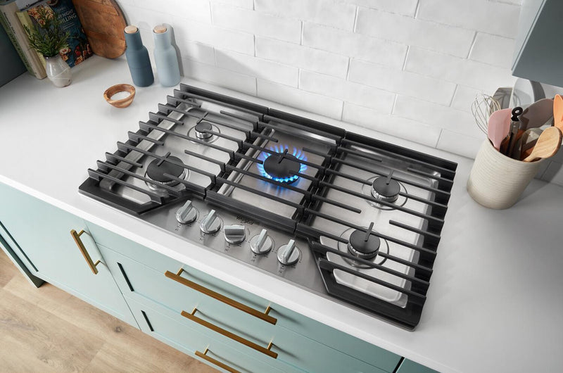 Surface de cuisson à gaz Whirlpool de 30 po avec grille à charnières 2 en 1 qui se convertit en plaque chauffante - WCGK7530PS