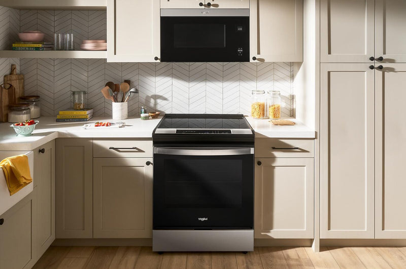 Cuisinière à induction Whirlpool de 6,4 pi3 avec friture à air sans préchauffage - acier inoxydable - WSIS5030RZ