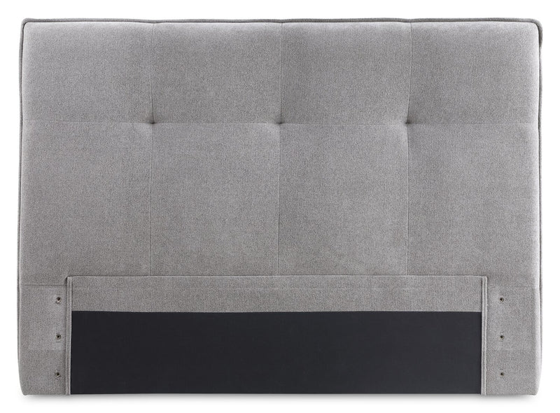 Lit plateforme Amos rembourré en tissu gris avec tête de lit capitonnée - format très grand lit