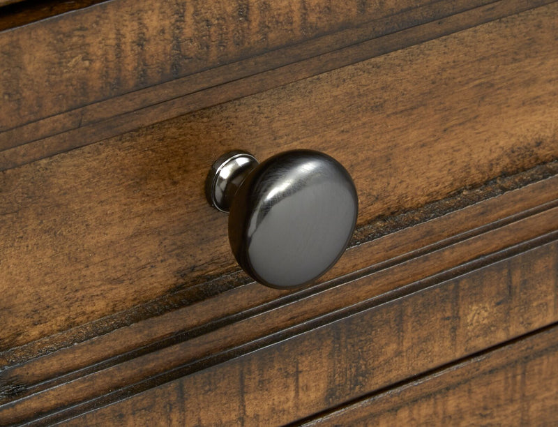 Table à café traditionnelle Hanson de 50 po en pin - muscade grillée