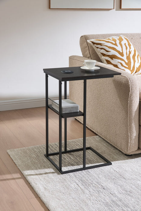 Table d’appoint Byron de 15.5 po avec recharge USB et Qi intégrée - rouge cacao et noir