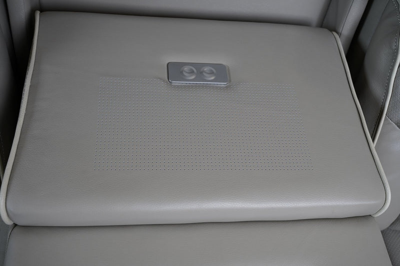 Sofa de massage à inclinaison électrique Elite de 86 po en cuir véritable avec son immersif et appuie-têtes électriques - mastic