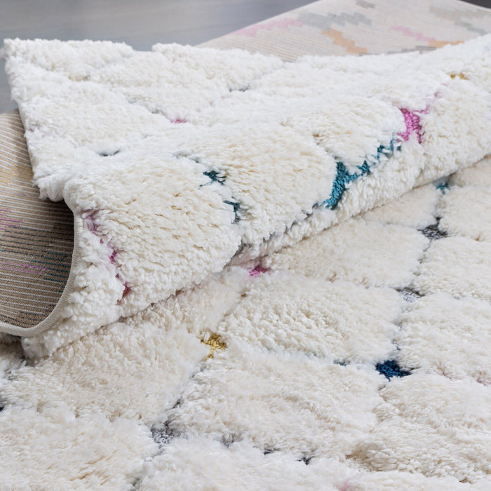 Carpette à poil long Robin multicolore à motif marocain - 5 pi 3 po x 7 pi 7 po