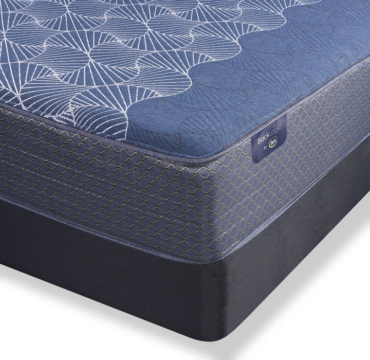 Ensemble matelas très ferme à plateau-coussin lisse Back Logic 5.0 de Serta pour très grand lit