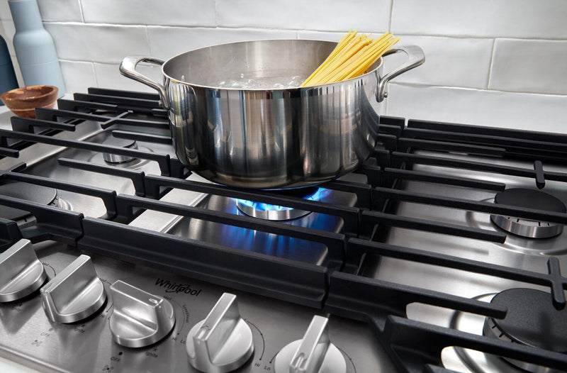 Surface de cuisson à gaz Whirlpool de 36 po avec 5e brûleur et grilles en fonte à charnières EZ-2-LiftMC - WCGK7036PS