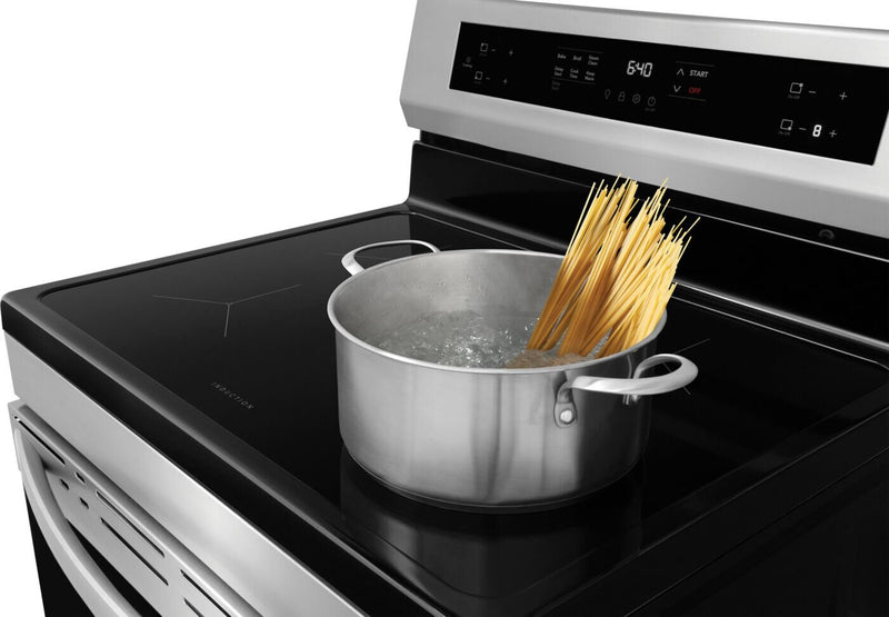Cuisinière à induction Frigidaire de 5,3 pi³ avec commandes à l’arrière - acier inoxydable - FCRI306CAS