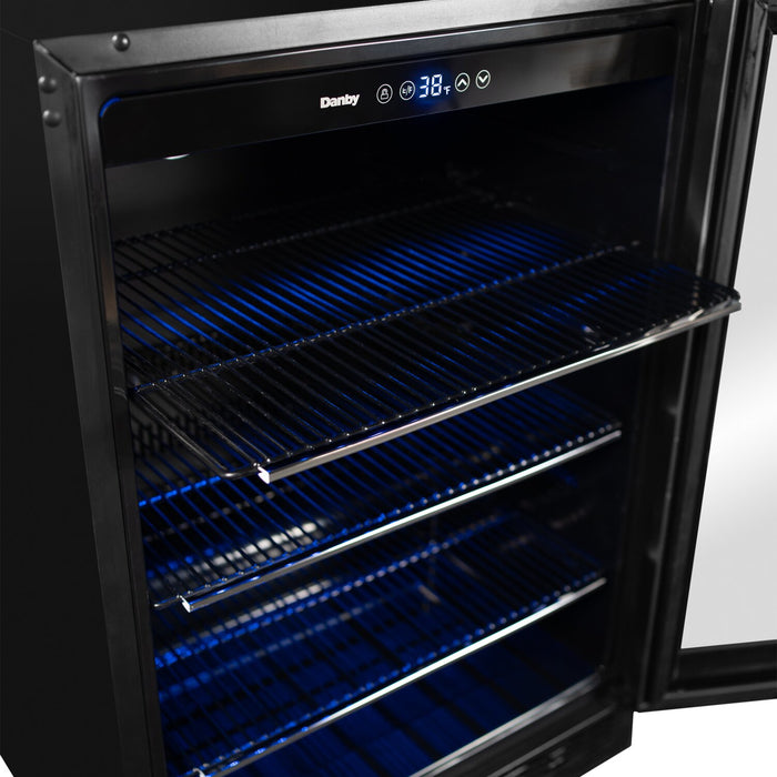 Refroidisseur à boissons Danby de 5,7 pi³ pour 154 canettes - acier inoxydable - DBC057A1BSS