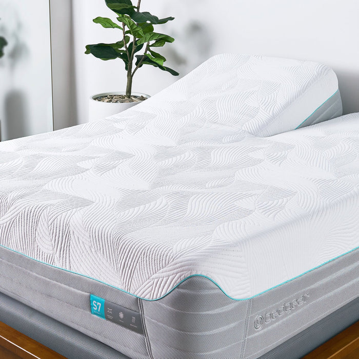 Matelas moelleux à surface lisse S7 de Bedgear à tête divisée pour grand lit