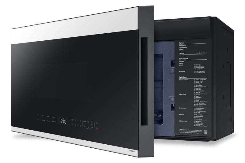 Four à micro-ondes à hotte intégrée Samsung de 2,1 pi³ avec 400 pi³/min et commandes tactiles en verre - verre blanc - ME21DB650012AC