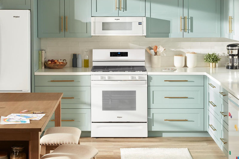 Cuisinière à gaz Whirlpool de 5,3 pi³ et de 30 po avec brûleur SpeedHeatMC - WFGS3530RW
