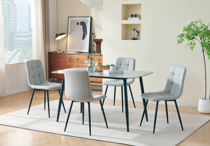Ensemble de salle à manger Arlo 5 pièces en pierre frittée et métal avec table de 55 po (L) et 4 chaises grises - gris et noir