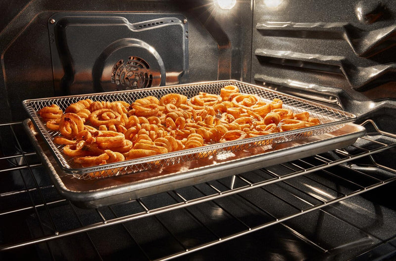 Cuisinière à gaz Whirlpool de 5,0 pi³ et de 30 po avec cuisson à air - noire - WFGS4530SB