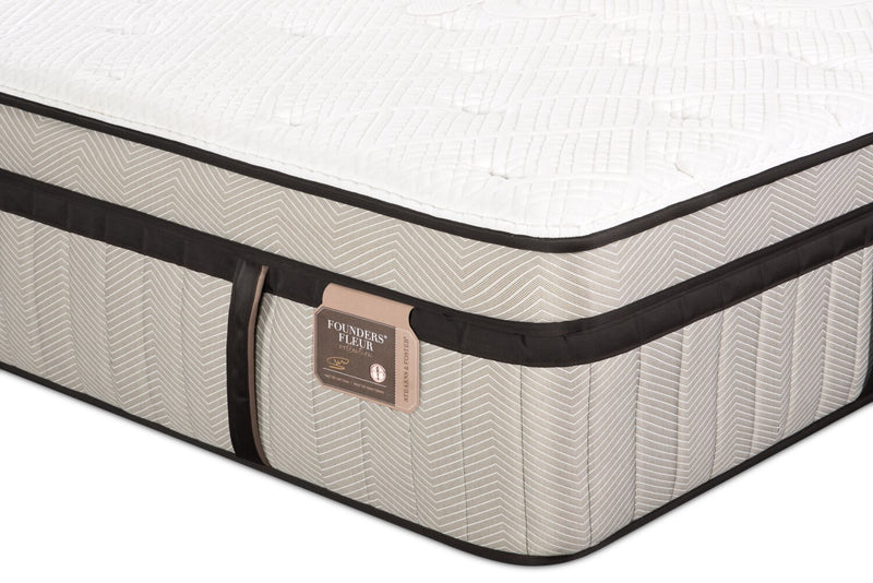 Matelas luxueux à Euro-plateau Middlesbrough de Stearns & Foster pour lit double