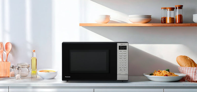 Four à micro-ondes de comptoir Panasonic de 1,2 pi³ - noir - NNST68QSC