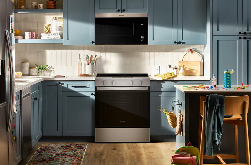 Cuisinière intelligente électrique Whirlpool de 5,3 pi3 et de 30 po avec mode sans préchauffage - acier inoxydable - YWSES3330TS