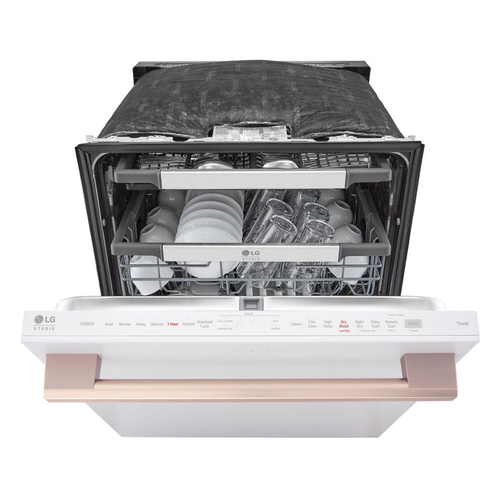 Lave-vaisselle intelligent encastré LG Studio à 40 dBA de 24 po avec commandes sur le dessus - essence blanche - SDWB24W3