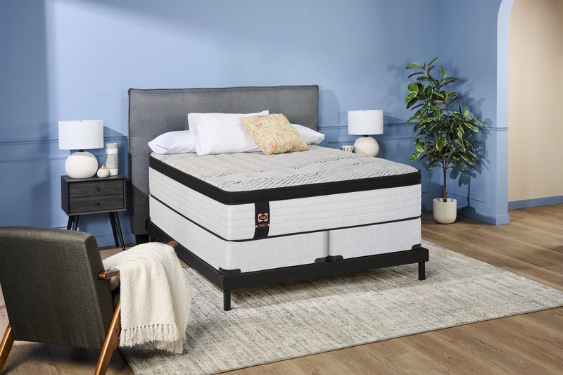 Ensemble Matelas semi-ferme à Euro-plateau Bronson PosturepedicMD Plus de série 1000 de Sealy pour très grand lit