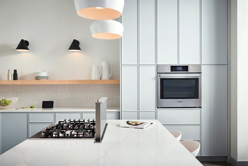 Surface de cuisson à gaz Bosch de série 500 de 24 po - NGM5453UC