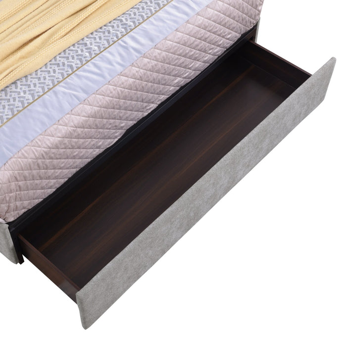 Lit de rangement Amos rembourré en tissu gris avec tête de lit capitonnée et 3 tiroirs intégrés - format grand lit
