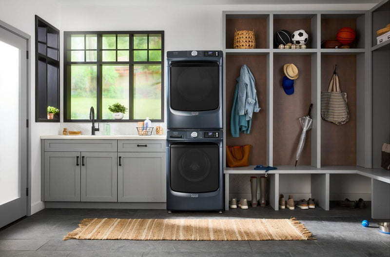 Laveuse intelligente à chargement frontal Pet Pro de 5,8 pi3 et sécheuse électrique de 7,4 pi3 de Maytag – acier minuit
