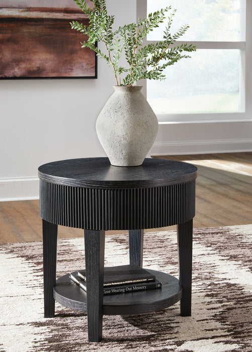 Table de bout ronde contemporaine Sanford de 24 po en bois massif avec rangement - noire