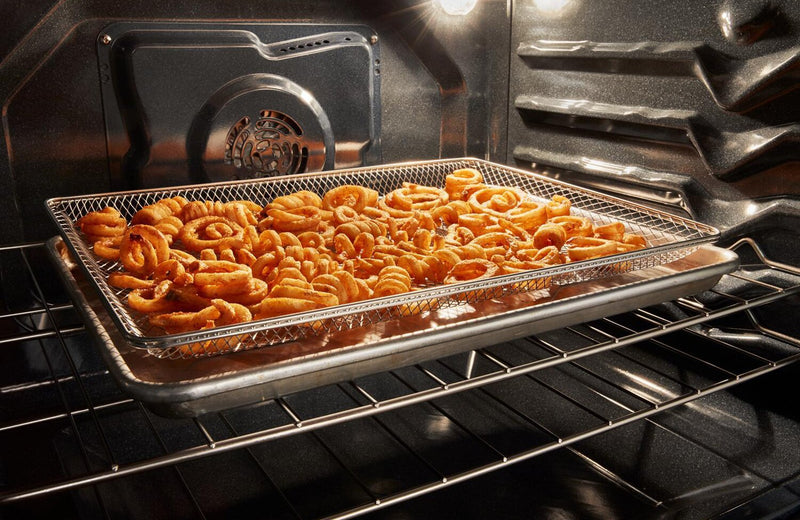 Cuisinière électrique Whirlpool de 5,3 pi3 avec friture à air sans préchauffage - noire - YWFES5030RB