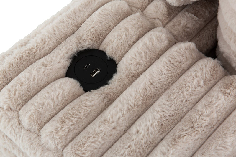 Sofa sectionnel Alto 2 pièces en tissu de fausse fourrure très douce avec deux porte-gobelets et ports USB - vison taupe