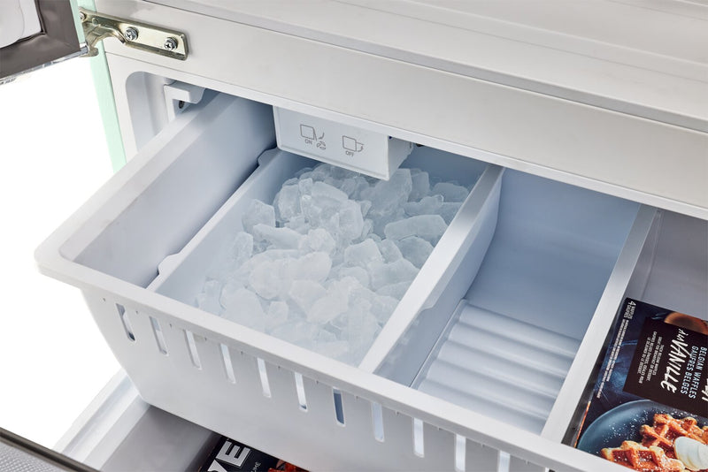 Réfrigérateur Classic Rétro par Unique de 36 po et de 21,4 pi3 de profondeur comptoir - vert menthe estival - UGP-595L LG AC