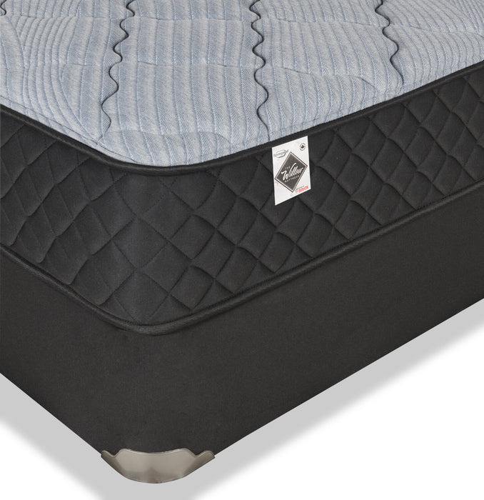 Ensemble Matelas semi-ferme à plateau régulier dans une boîte Red Cedar de Springwall pour très grand lit