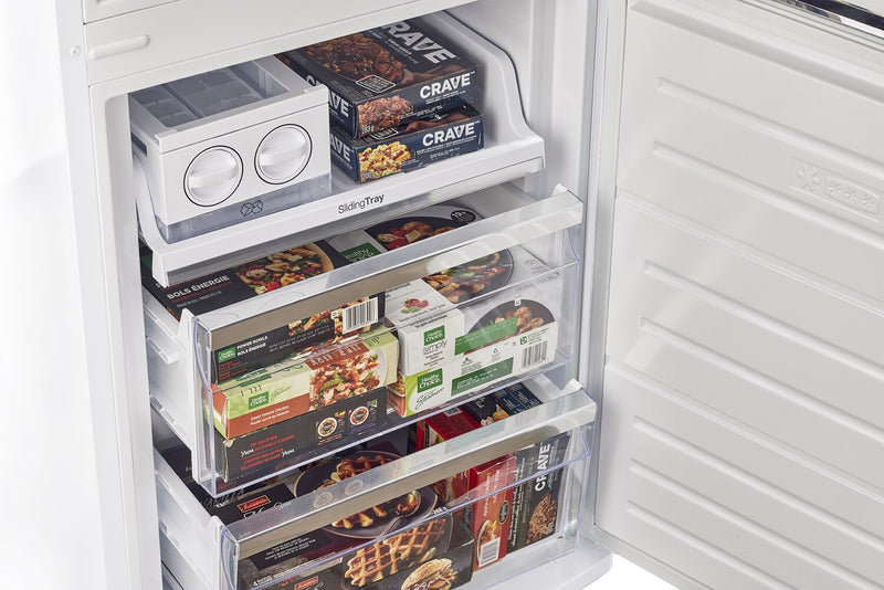 Réfrigérateur Classic Rétro par Unique de 24 po et de 12 pi3 à congélateur inférieur - blanc guimauve - UGP-340L W AC