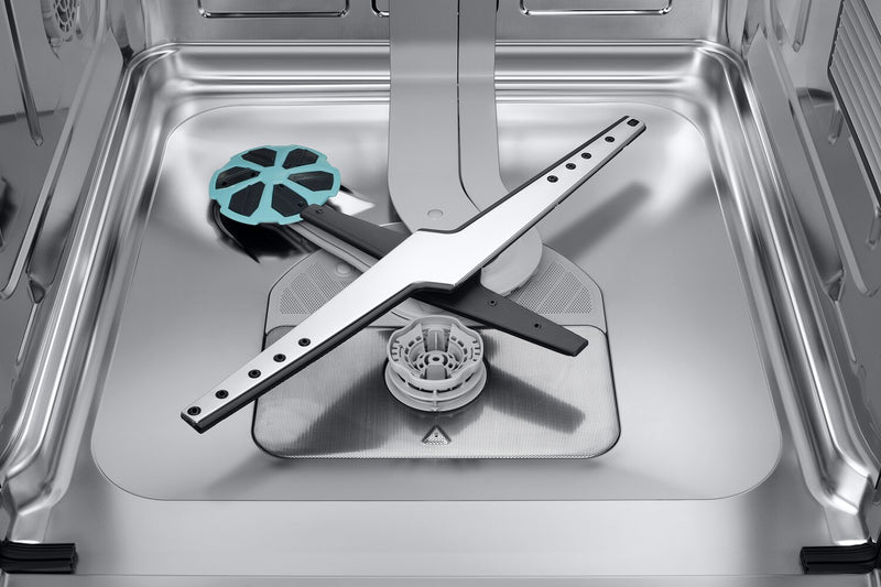 Lave-vaisselle Samsung de 24 po et de 38 dBA avec commandes sur le dessus, nettoyage avec IA et 3e panier - DW90F89T0UMTAA