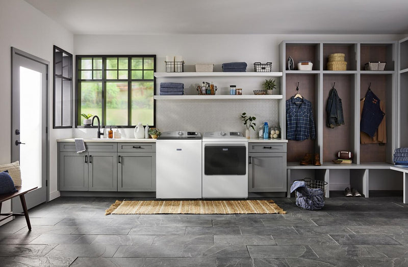 Laveuse intelligente à chargement par le haut de 6,0 pi3 et sécheuse à gaz de 7,4 pi3 de Maytag - blanches 