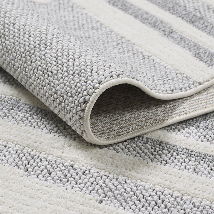 Carpette Rhodes grise à motif à carreaux - 5 pi 3 po x 7 pi 7 po