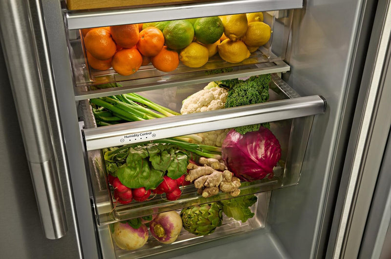 Réfrigérateur KitchenAid de 21 pi3 et de 36 po de profondeur comptoir  - acier inoxydable résistant aux traces de doigts - KRSC536RPS