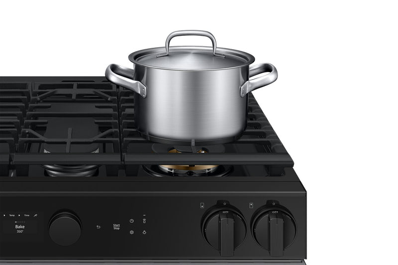 Cuisinière intelligente à gaz encastrée Samsung de 6 pi³ avec friture à air et Air Sous Vide - acier inoxydable - NSG6DG8500SRAA