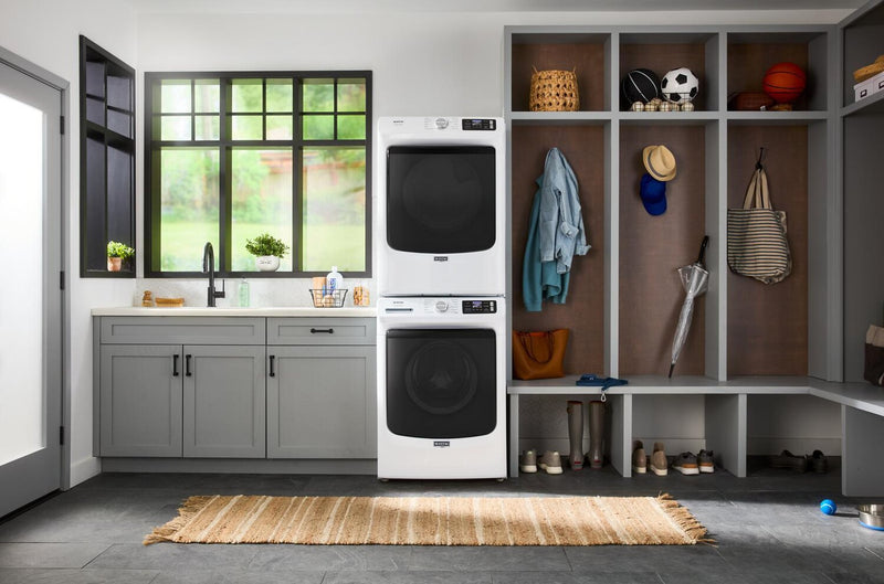 Laveuse intelligente à chargement frontal Pet Pro de 5,8 pi3 et sécheuse à gaz de 7,4 pi3 de Maytag – blanches