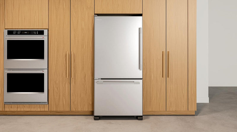 Réfrigérateur KitchenAid de 22 pi³ et de 33 po de profondeur standard à congélateur inférieur - KRBL133SPS
