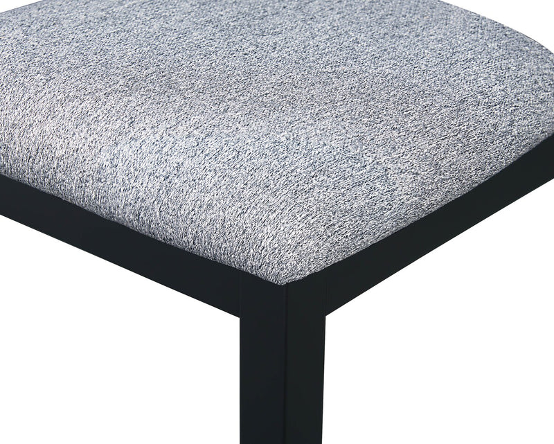 Chaise de salle à manger Bryn avec siège en tissu, dossier à lattes - noire