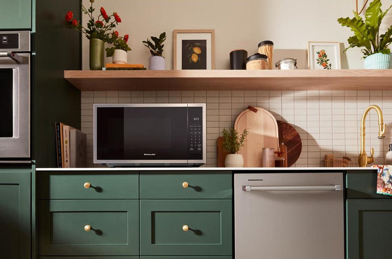 Four à micro-ondes de comptoir KitchenAid de 1,6 pi3 - acier inoxydable PrintShieldMC - YKMCS122SPS