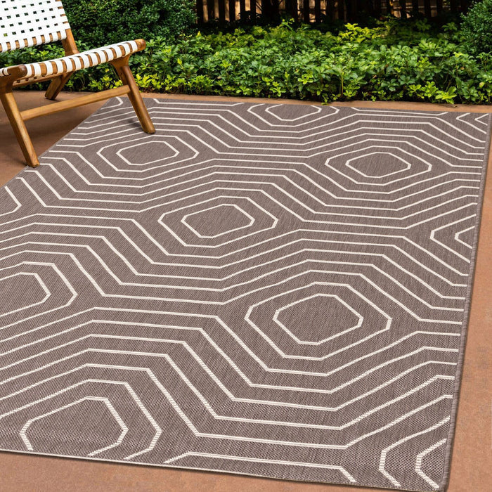 Carpette Suri géométrique 5 pi 3 po x 7 pi 7 po - brune