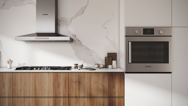 Four mural simple électrique Bosch de série 500 de 4,6 pi³ et de 30 po - acier inoxydable - HBL5455RUC