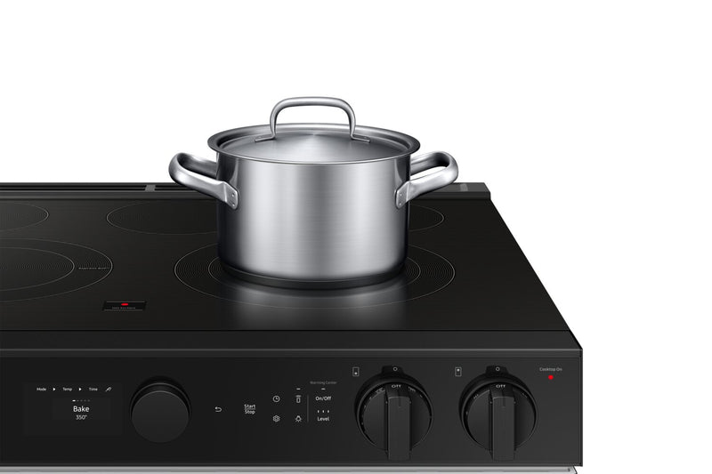 Cuisinière intelligente électrique encastrée Samsung de 6,3 pi³ avec friture à air et Air Sous Vide - verre blanc - NSE6DB850012AC