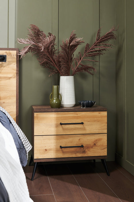 Table de nuit Silas de 26 po (L) x 23,9 po (H) à 2 tiroirs - brun rustique