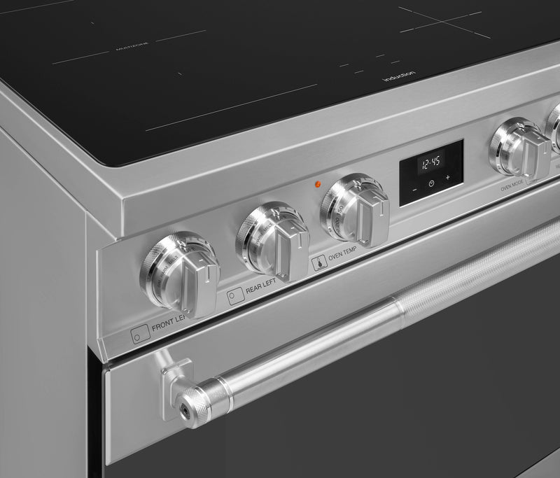 Cuisinière professionnelle à induction Smeg de 4,6 pi3 - SPR30UIMX